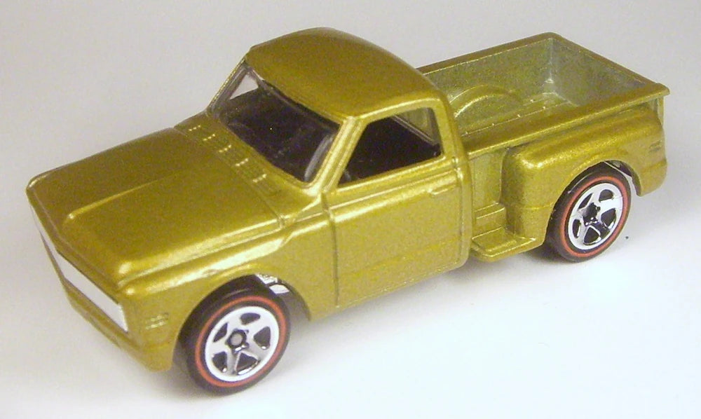 Hot Wheels 2006 - Collector # 096/180 - Red Lines Series 1/5 - Custom '69 Chevy - Gold - Kmart Exclusive