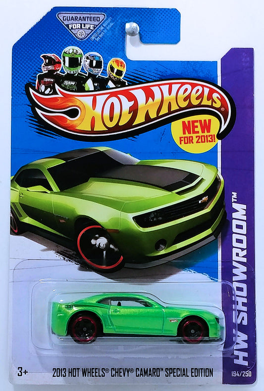 HW 2013 - Collector #194/250 - HW Showroom / HW Garage / New Models - 2013 Hot Wheels Chevy Camaro Special Edition - Synergy Green - USA Card