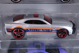Hot Wheels 2015 - Gift Pack # CDT16 - Police Pursuit - Custom 2014 Ford Mustang, '10 Camaro SS, Honda Civic Si, '07 Chevy Tahoe, Killer Copter