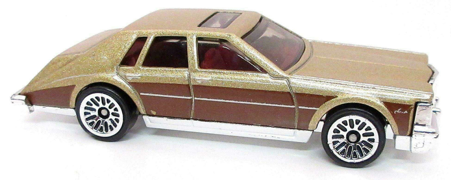 Hot Wheels 2023 - Collector # 075/250 - HW The 80s 07/10 - '82 Cadillac Seville - Gold - USA