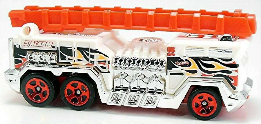 Hot Wheels 2015 - Collector # 051/250 - HW City / HW Rescue - 5 Alarm (Fire Truck) - White / Flames - USA Card