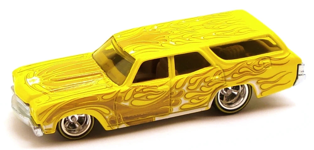 Hot Wheels 2010 - Garage 21/39 - '70 Chevelle SS Wagon - Yellow with Flames - Metal/Metal & Real Riders - Wayne's Garage Blister Card