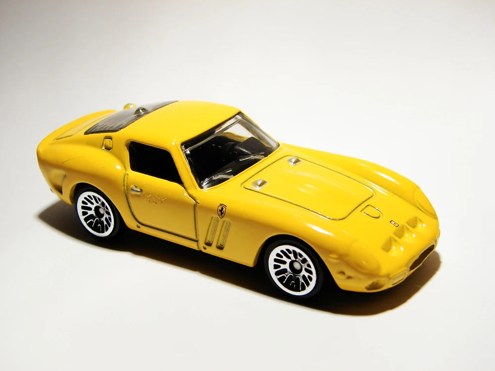 Hot Wheels 2009 - Collector # 005/166 - HW Premiere 05/42 - Ferrari 250 GTO  - Yellow - IC
