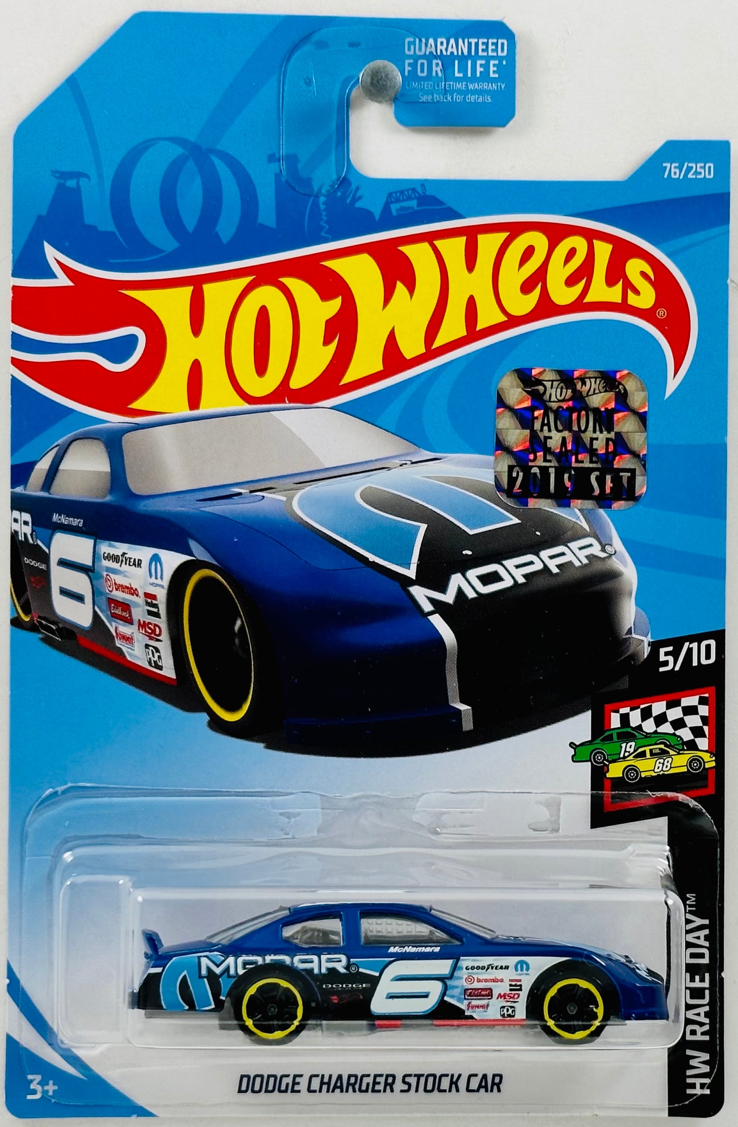 Hot Wheels 2019 - Collector # 076/250 - HW Race Day 5/10 - Dodge Charger Stock Car - Blue - FSC