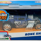 Hot Wheels 2023 - Pull-Back Speeders - Bone Shaker - Dark Blue - White Skull / White & Grey Flames - Metal - Display Box