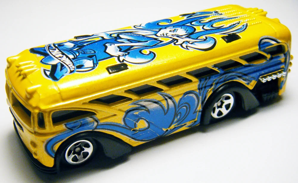 Hot Wheels 2004 - Collector # 140/212 - Tag Rides 3/5 - Surfin' S'Cool Bus - Yellow / Wave Graphics - Chrome Base - USA '04 Card