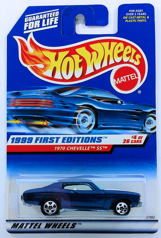 Hot Wheels 1999 - Collector # 915 - First Editions 04/26 - 1970 Chevelle SS - Blue - Pinstripe outline on Hood Stripes