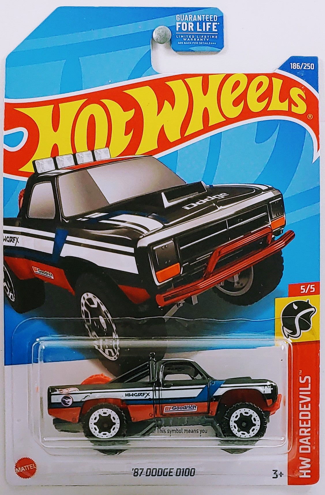 Hot Wheels 2022 - Collector # 186/250 - HW Daredevils 5/5 - Treasure Hunts - '87 Dodge D100 - Black