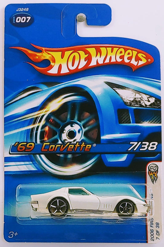 Hot Wheels 2006 - Collector # 007/223 - First Editions 7/38 - '69 Corvette - White - OH5Sp Wheels - Kmart Exclusive - USA