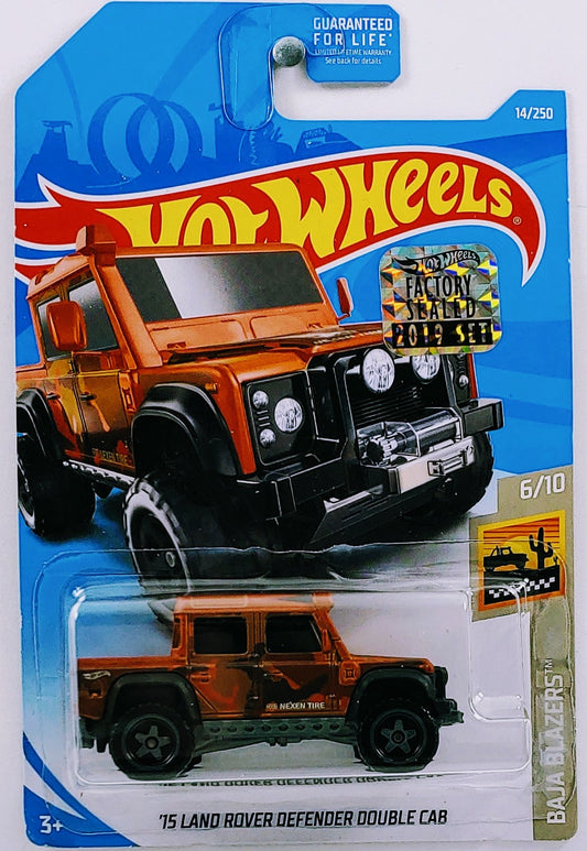 Hot Wheels 2019 - Collector # 014/250 - Baja Blazers 6/10 - '15 Land Rover Defender Double Cab - Dark Orange - FSC