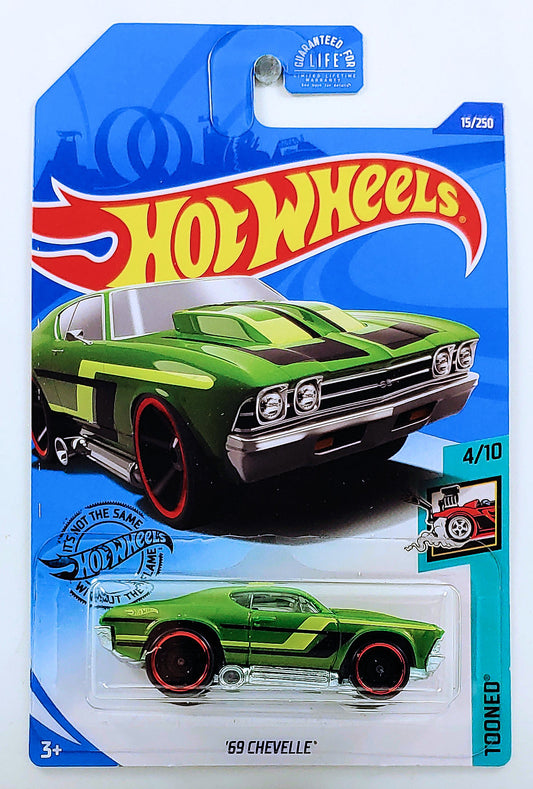 Hot Wheels 2020 - Collector # 015/250 - Tooned 4/10 - '69 Chevelle - Green - USA