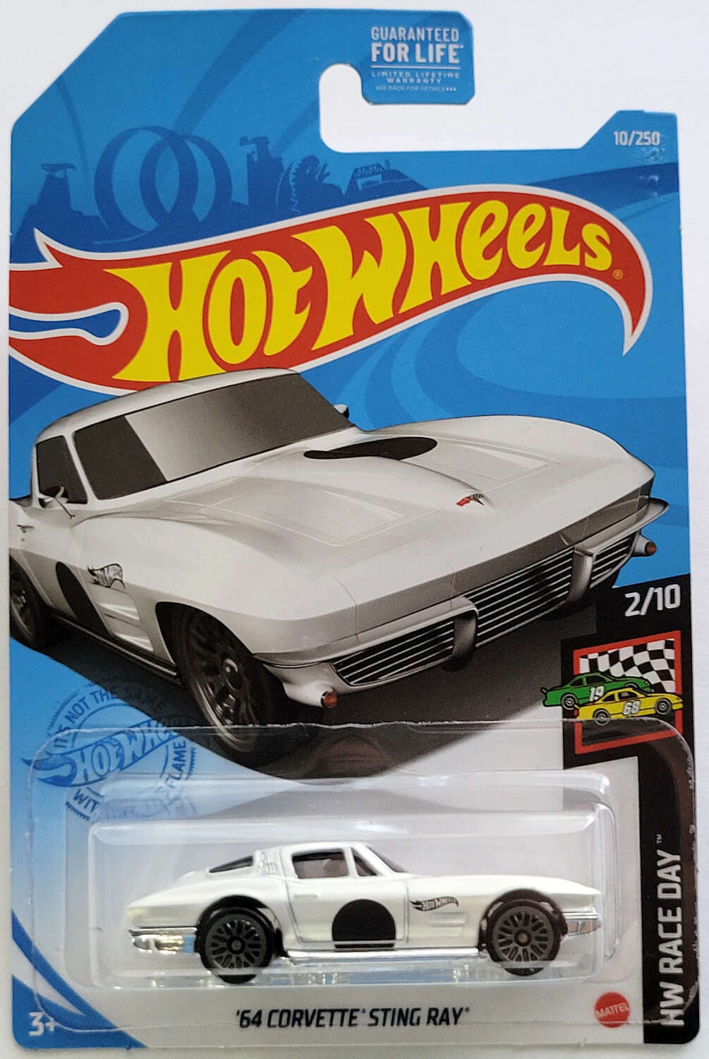 Hot Wheels 2021 - Collector # 010/250 - HW Race Day 2/10 - '64 Corvette Sting Ray - White - USA