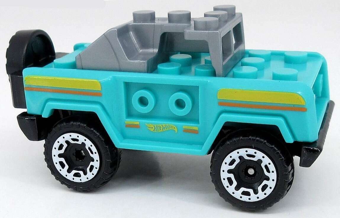 Hot Wheels 2022 - Collector # 027/250 - Experimotors 2/10 - New Models - Bricking Trails - Turquoise