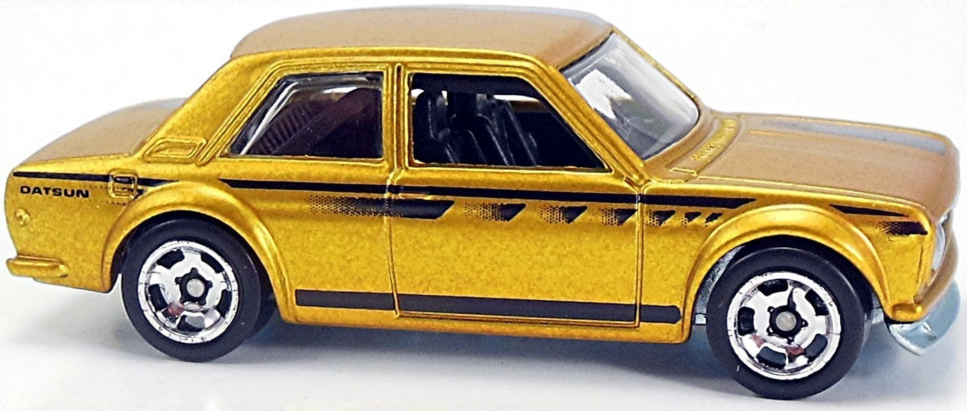 Hot Wheels 2014 - Cool Classics Series # 27/30 - Datsun Bluebird 510 - Spectrafrost Gold - Metal/Metal & Retro Slots - Pink Car Card