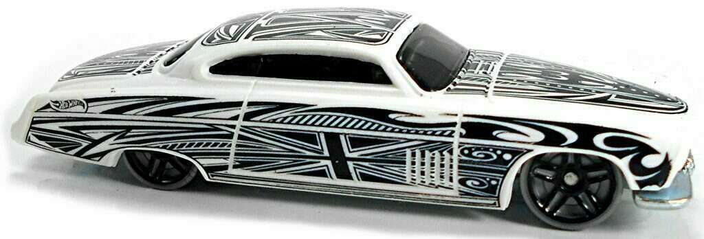 Hot Wheels 2020 - Collector # 113/250 - HW Art Cars 4/10 - Fish'D & Chip'D (Jaguar) - White